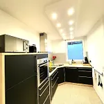 Geraeumiges In Apartamento Coblença