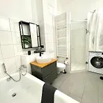Geraeumiges In Apartamento Coblença