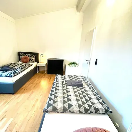 Geraeumiges In Apartamento